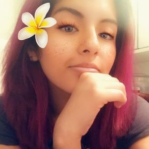 Meet your Posher, Caroline